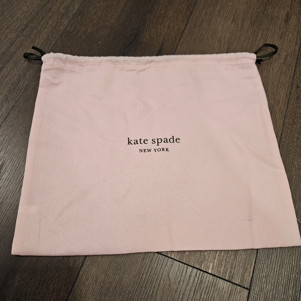 NWT ♠️ Kate Spade Heart 3D Barrel Quilted Leather Specialty Bag+Dusty $429